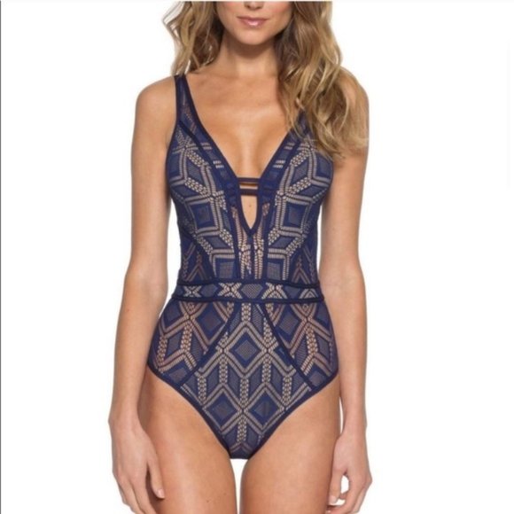 BECCA Other - BECCA Plunge One Piece Swimsuit